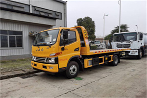 八车辆公路救援